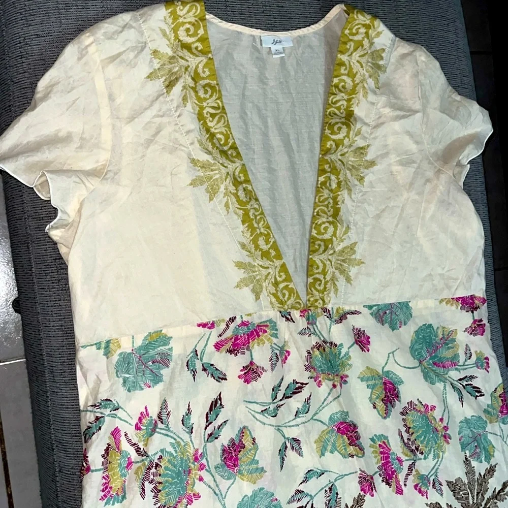 J. Jill Embroidered Short Sleeve Blouse - Picture 2 of 5